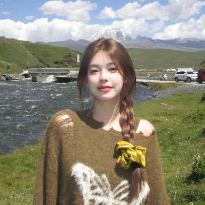 带子狼 在那双小手中